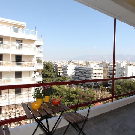 Edem Beach Apartment With Mountain View By Athenian Homes Kültér fotó